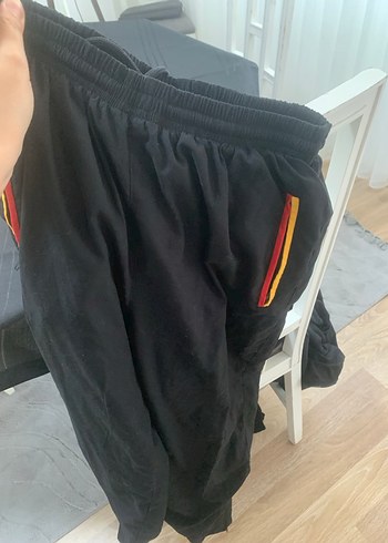 Kırmızı Siyah Fermuarlı Erkek - Görsel 2