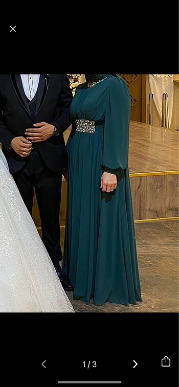 Zümrüt yeşili tesettür abiye