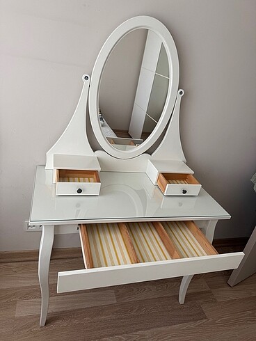 Ikea İkea Hemnes Makyaj Masası