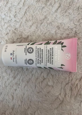 Yves Rocher leke ve kırışıklık karşıtı c vitamini bakım maskesi - Görsel 4