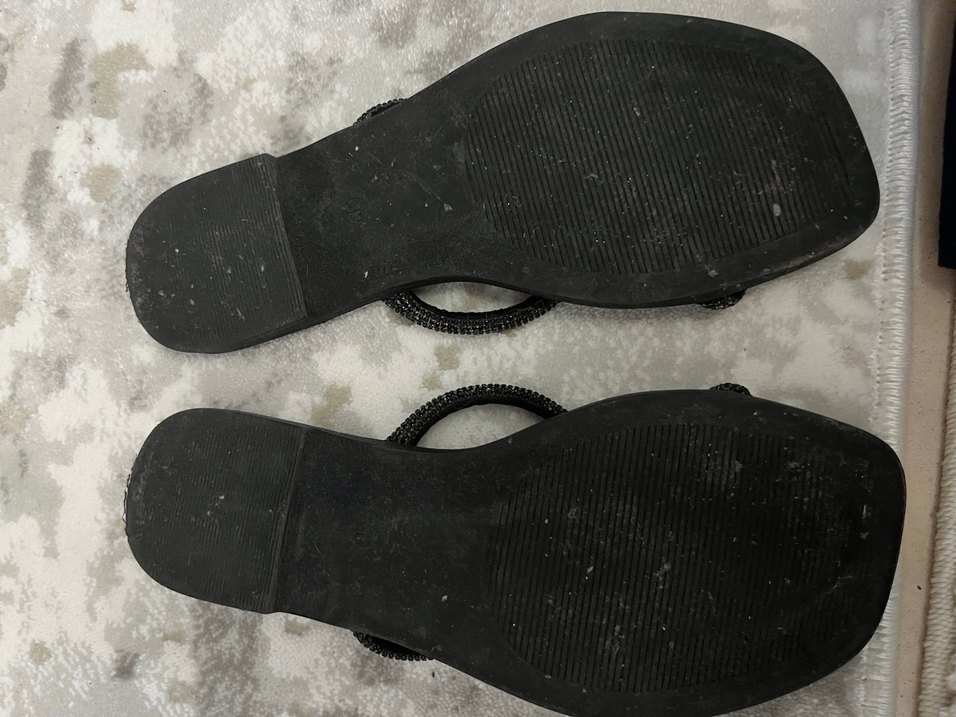 LCW Taşlı Siyah Terlik Sandalet - Görsel 3