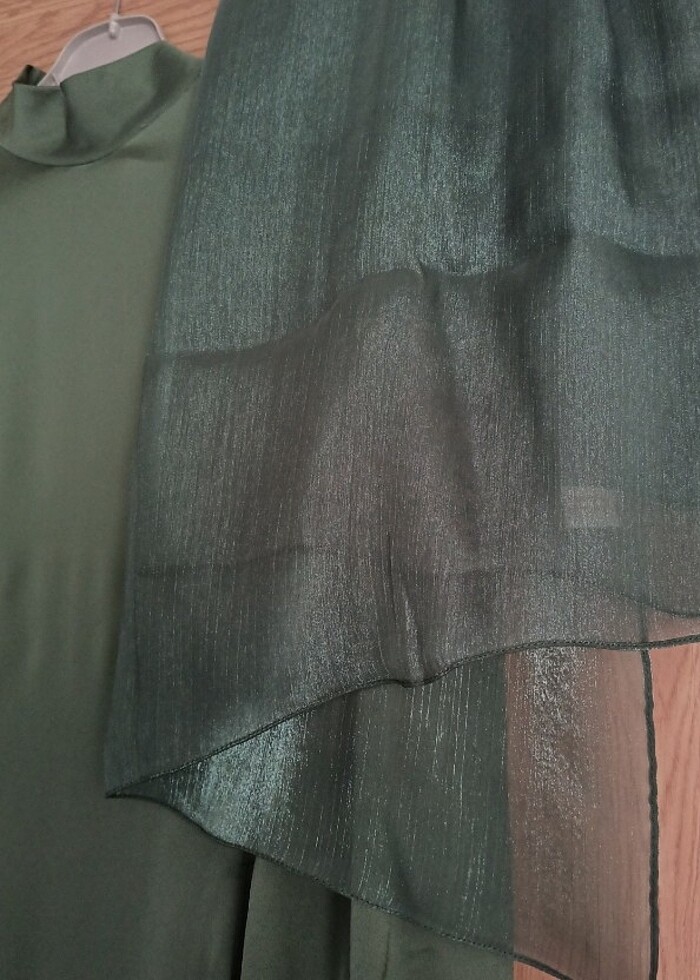 Çağla yeşili saten tesettür abiye - Görsel 4