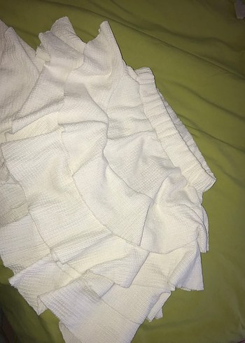 Zara Beyaz Keten Fırfırlı Mini Etek