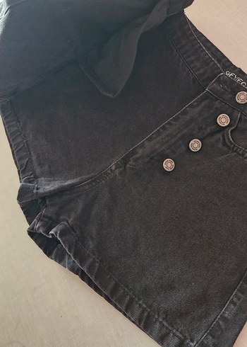 Düğmeli Siyah Midi Denim Şort - Görsel 4