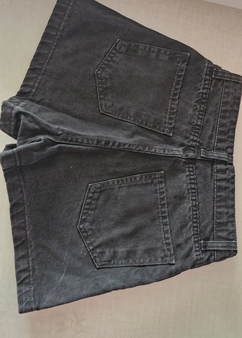 Düğmeli Siyah Midi Denim Şort - Görsel 6