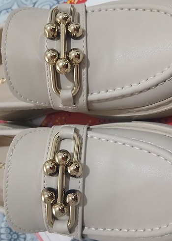 38 Beden beyaz Renk bej Zincir Detaylı Platform Topuklu Kadın Loafer
