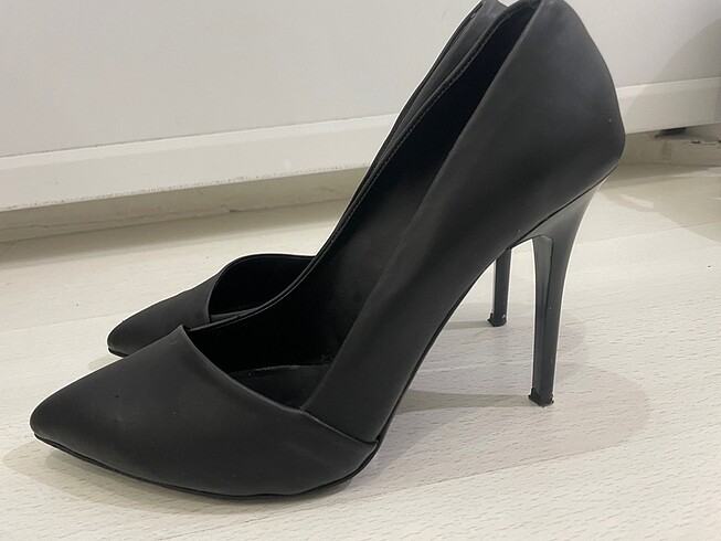 38 Beden Siyah stiletto