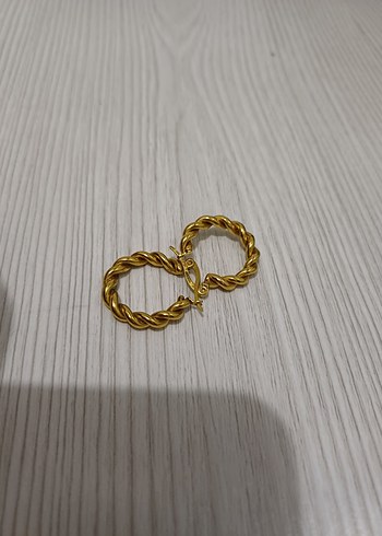 Zincir Detaylı Midi Altın Küpe - Görsel 3