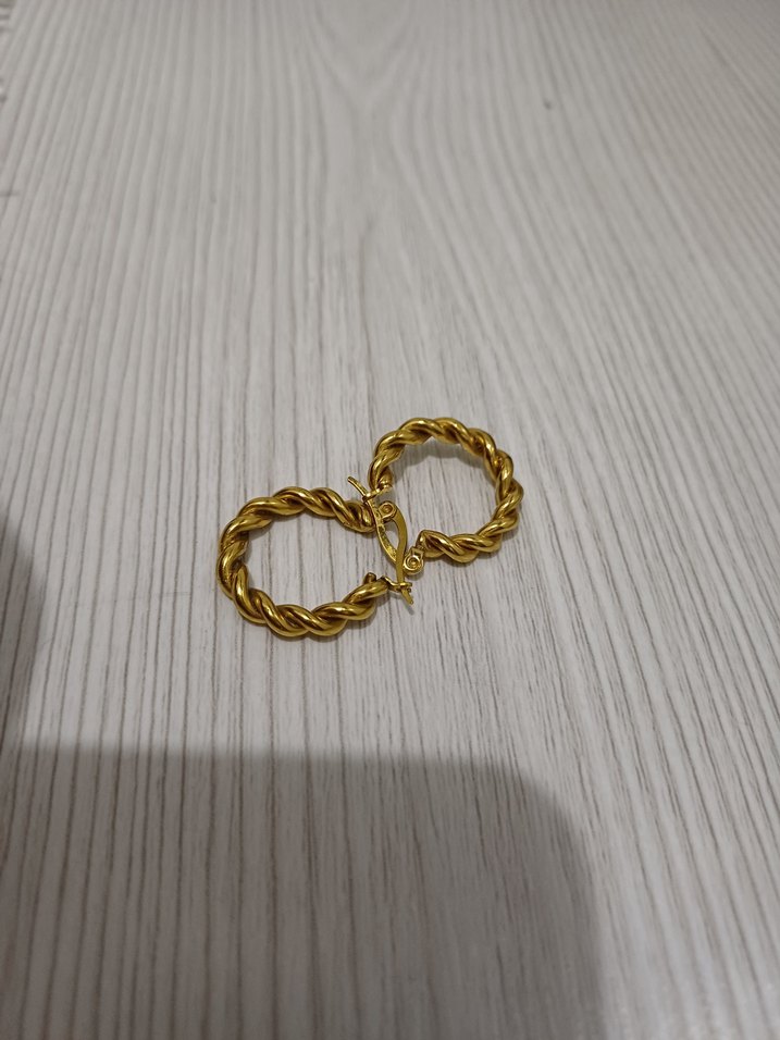 Zincir Detaylı Midi Altın Küpe - Görsel 3