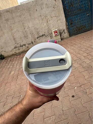Diğer Stanly pipetli termos
