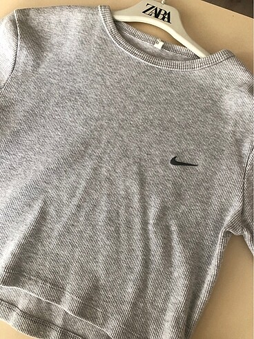 Nike crop