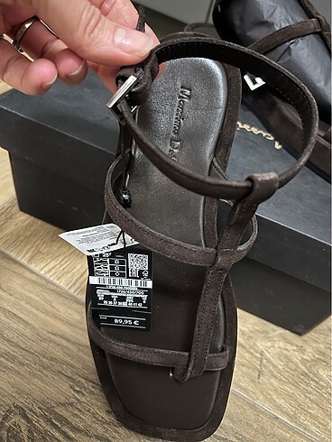 Massimo Dutti Kadın Yazlık Deri Sandalet