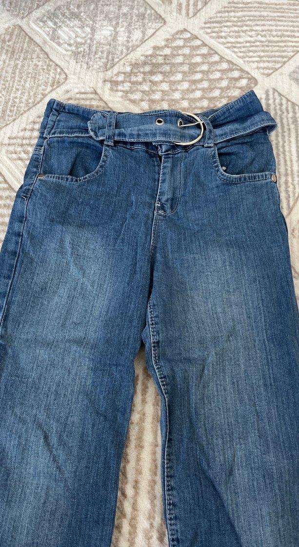 7 8 yaş kız çocuk Mavi Kemerli Salaş Midi Kot Pantolon - Görsel 2