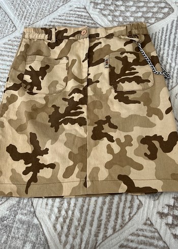 Zincir Detaylı Kamuflaj Mini Etek - Görsel 2