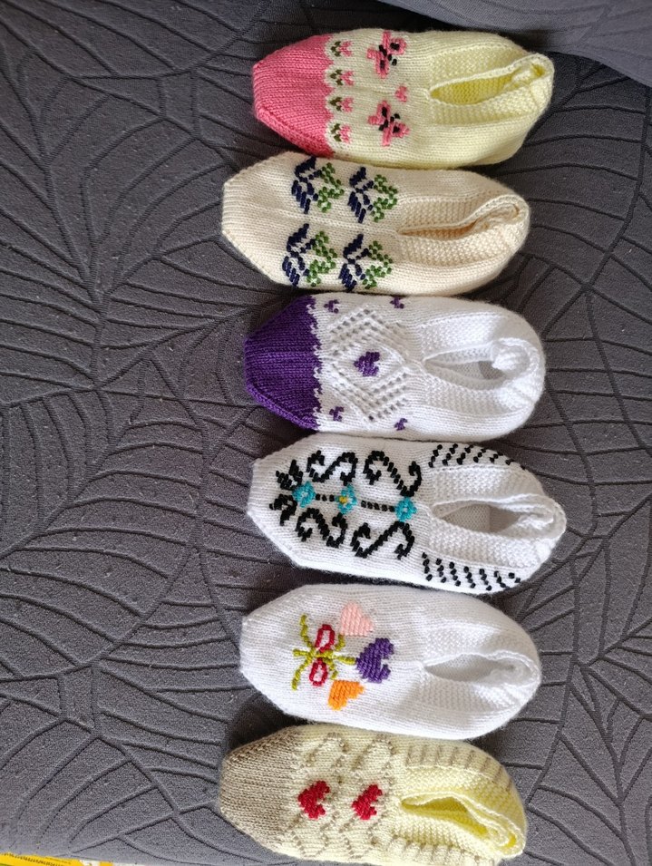 Nakışlı Kadın Örgü Terlik Çeşitleri - Görsel 2