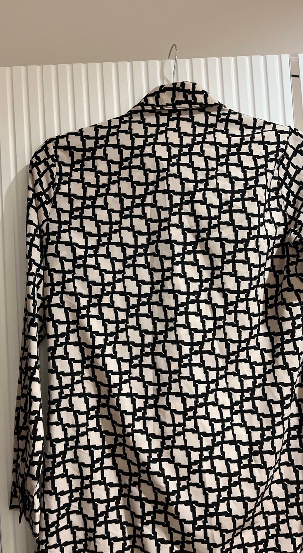 Düğmeli, Uzun Kollu, Geometrik Desenli Kadın Tunik - Görsel 4