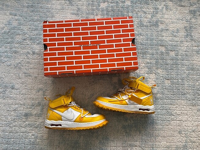 Nike X offwhite airforce 1 mid