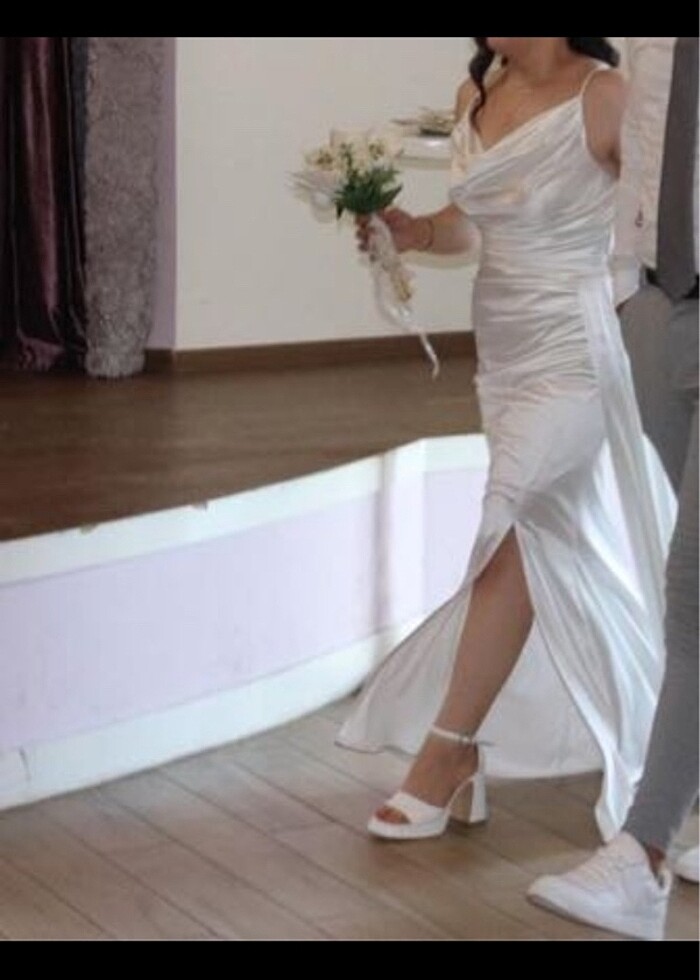 Bir kere giyildi kuru temizlemeye verildi - Görsel 2