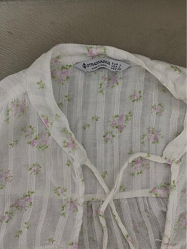 Stradivarius Dökümlü bluz