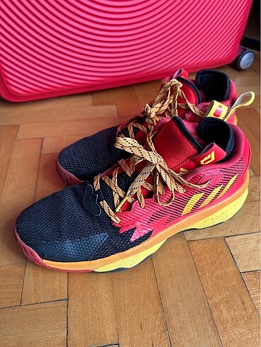Orj Adidas 44 Dame Basketbol Ayakkabısı