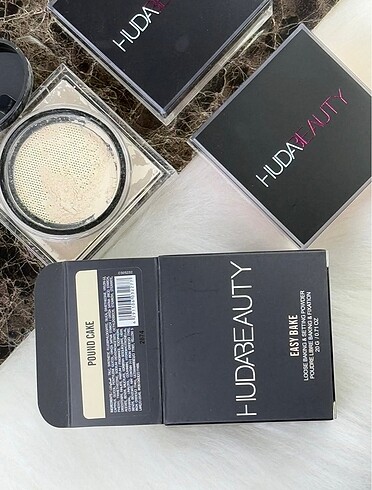 HUDABEAUTY TOZ PUDRA