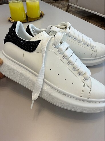 Alexander McQueen Taşlı Spor Ayakkabı