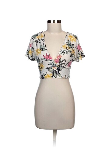 H&M Bluz %70 İndirimli.
