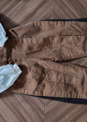 Kahverengi Çocuk Salopet Tulum ve Bebe Yaka Beyaz Gömlek - Görsel 3