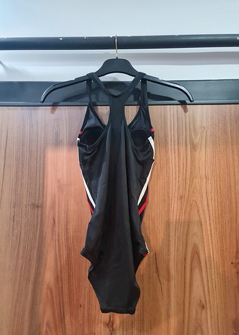 Siyah Kemerli Spor Tarz Mayo - Görsel 2