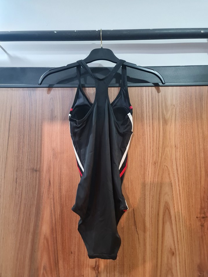 Siyah Kemerli Spor Tarz Mayo - Görsel 2