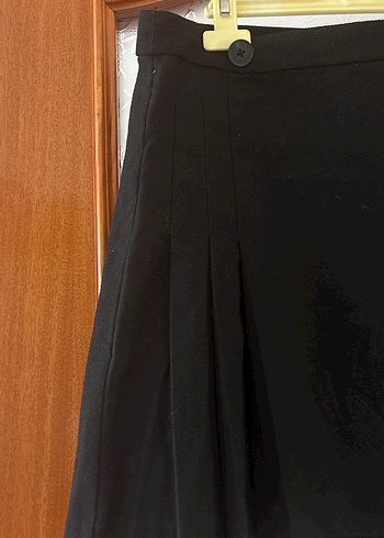 Mango Siyah Pilili Midi Mini Etek