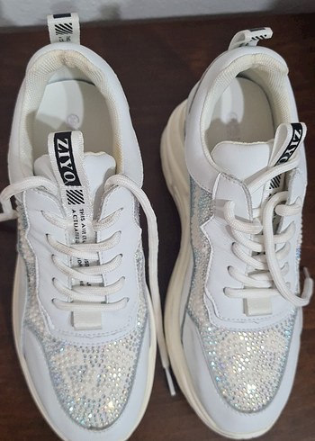 Beyaz Yılan Desenli Platform Spor Ayakkabı - Görsel 3