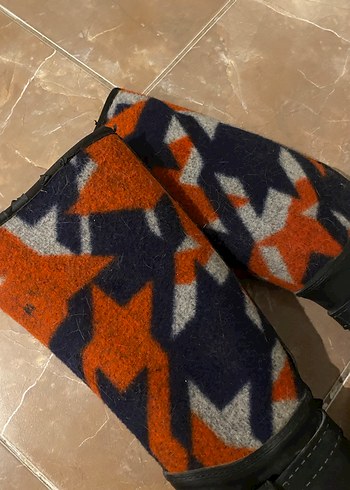 Desenli Yün Kadın Diz Boyu Botlar - Görsel 2