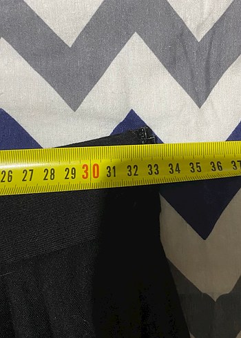 Kadın Siyah Piliseli Midi Etek - Görsel 2