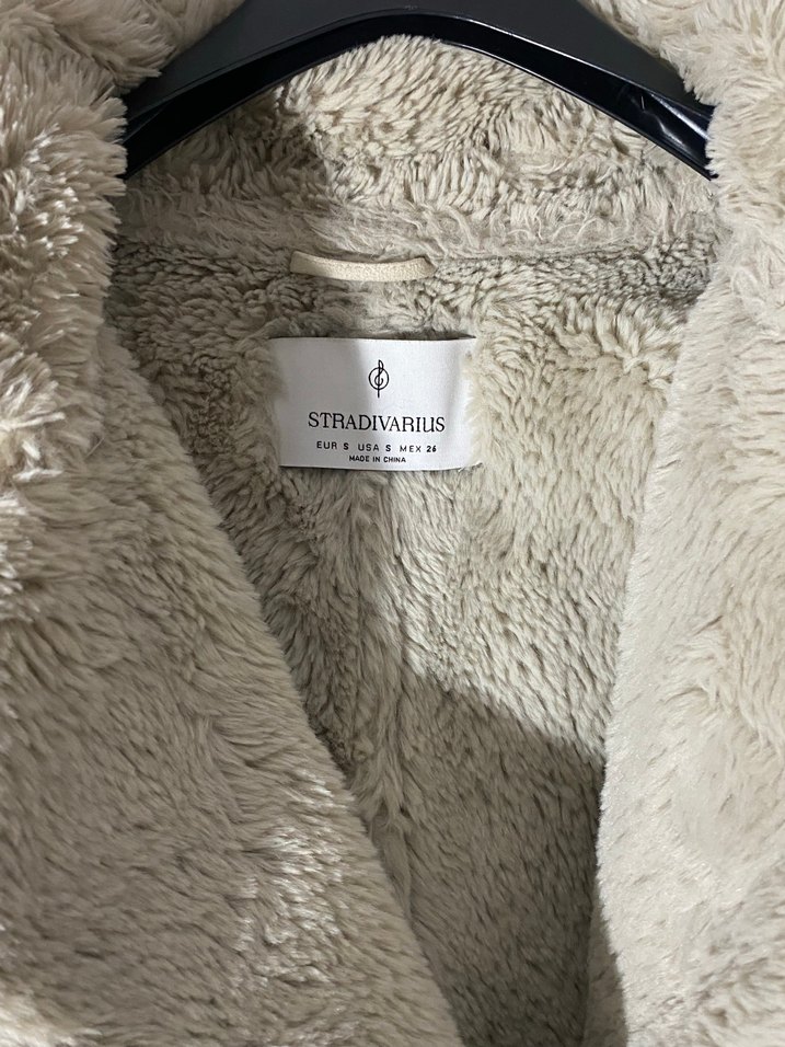 Beyaz Kürklü Kadın Ceket - Görsel 3