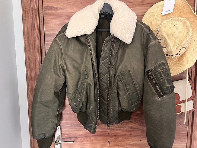 zara mont