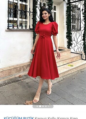 Kırmızı elbise (fiyonksuz)
