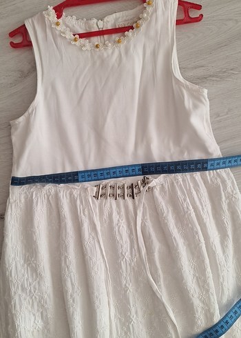 Kız Çocuk Beyaz Kolsuz Bohem Elbise - Görsel 3