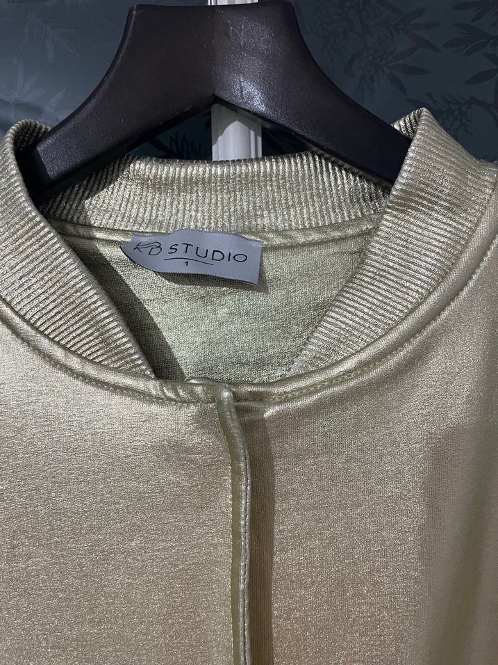 Altın Renk Parlak Kadın Deri Ceket - Görsel 2