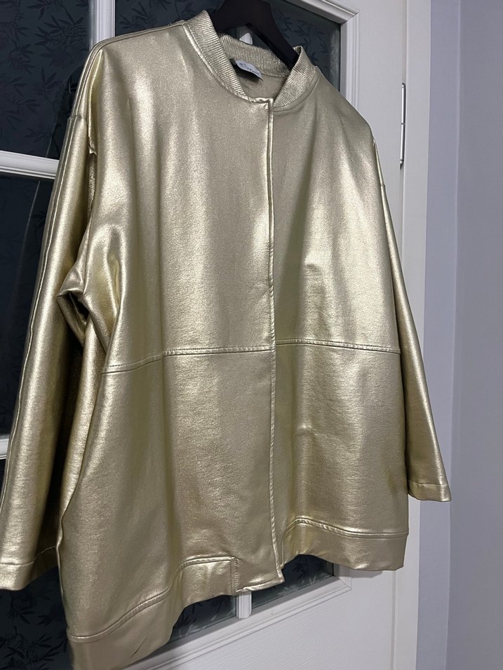 Altın Renk Parlak Kadın Deri Ceket - Görsel 4