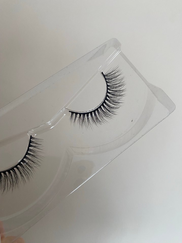 Doğal Görünümlü çat eye Kirpikler - Görsel 2