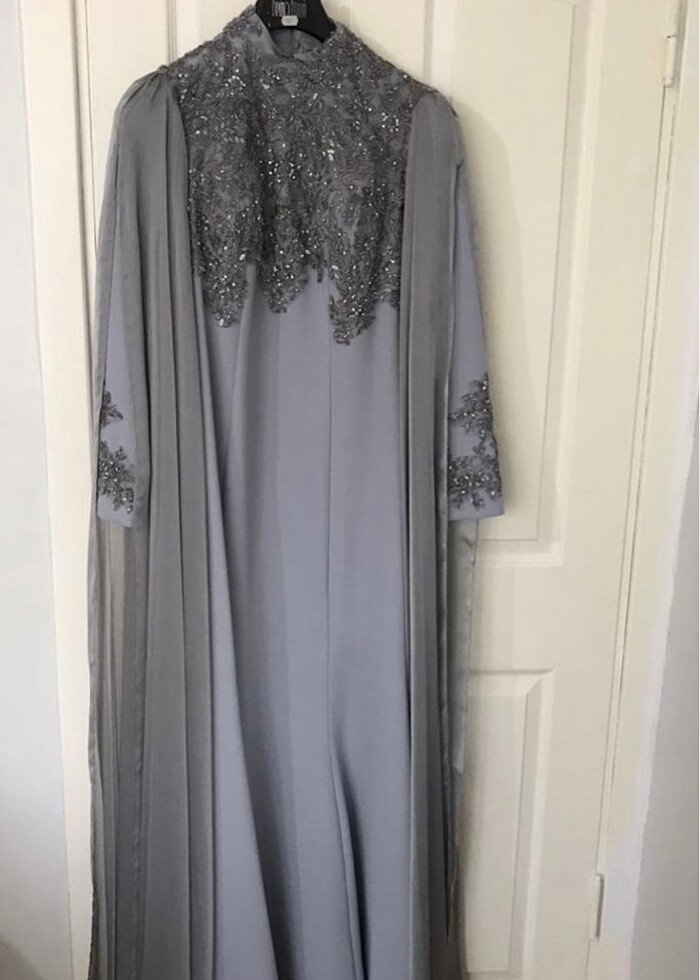 İşlemeli Tesettür Abiye - Görsel 2