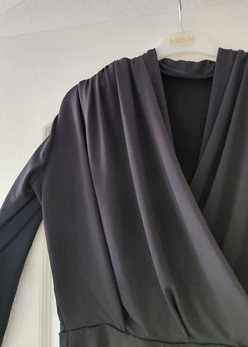 Siyah Drapeli V Yaka vatkalı Kadın Bluz - Görsel 2