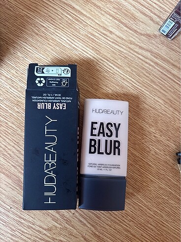 Huda Beauty Hüda beauty fönditen