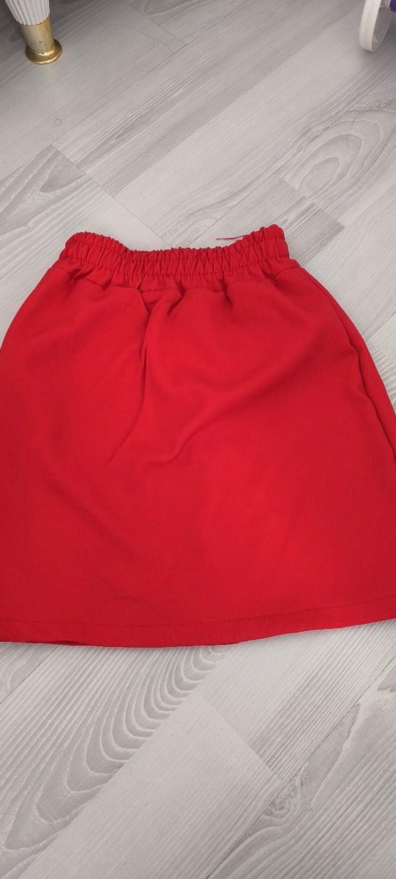 Düğmeli Kırmızı Kız Çocuk Etek - Görsel 2