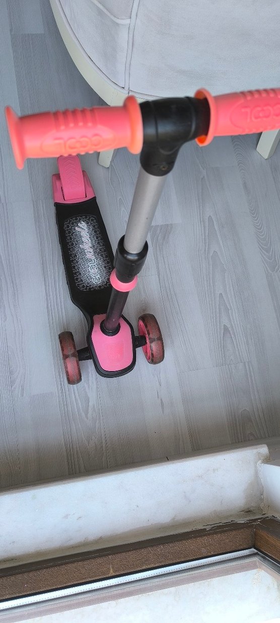Koyu Pembe Çocuk Scooterı - Görsel 2