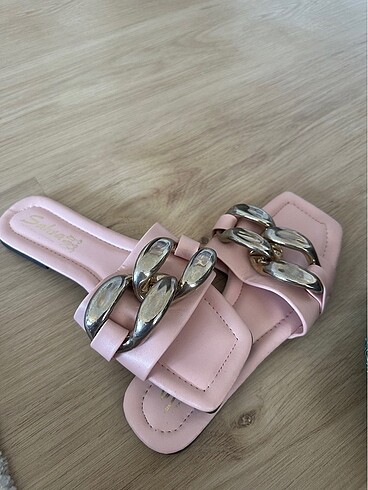 Pembe terlik