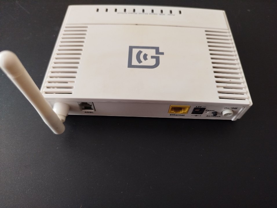 Dört Adet Modem (Çalışıyorlar mı bilmiyorum) - Görsel 2