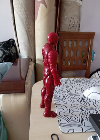 2013 marvel & subs iron man figürü
