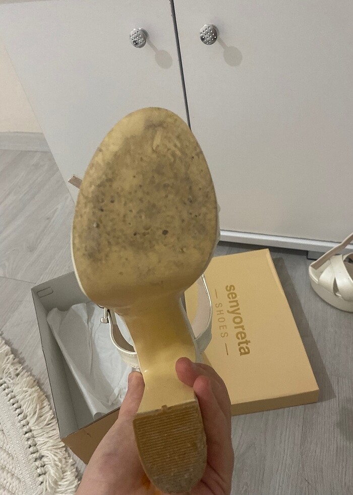 Topuklu ayakabı - Görsel 4